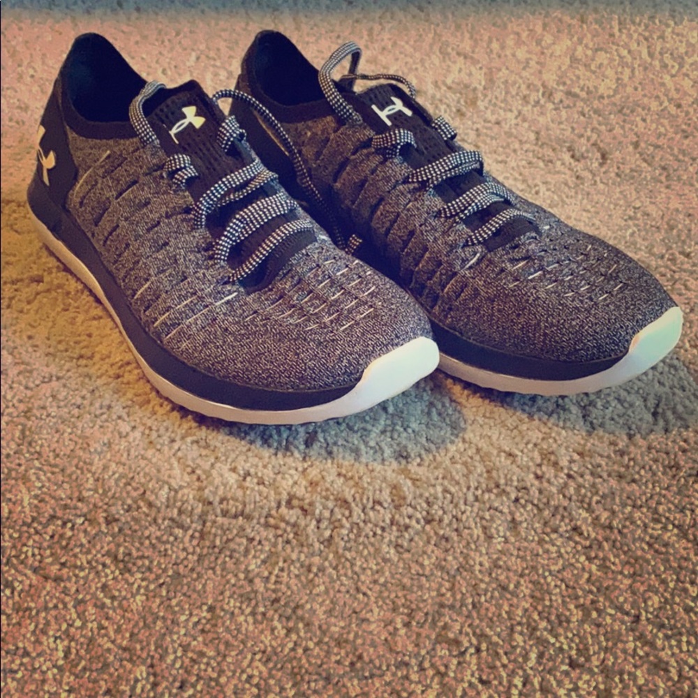 UA SlingRide sneaker